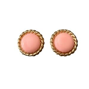 Vintage gold toned pink peach button style lightweight clip on earrings.